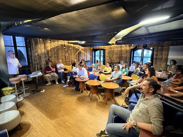 Public réuni à Nantes pour le premier atelier de cyber-résistance NuméNantes